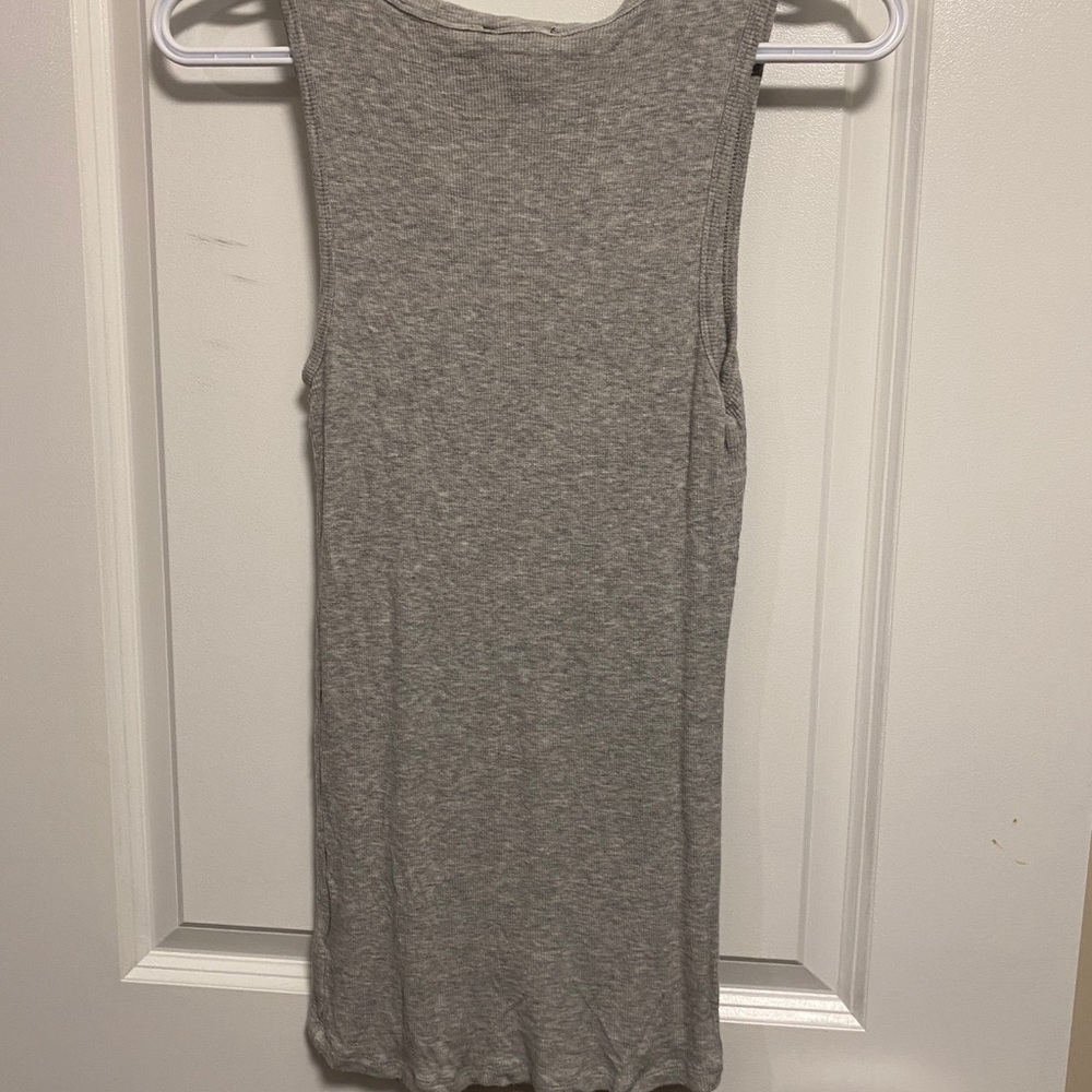 Tanktop - Picture 2 of 3